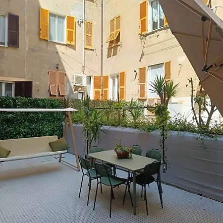 Paradiso Garden Apartment